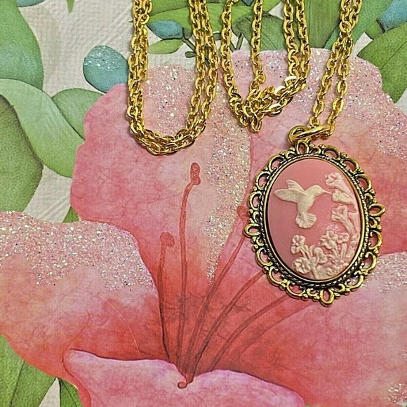 Fall Hummingbird NecklaceFlowers White Pink Cameo - Picture 3 of 9